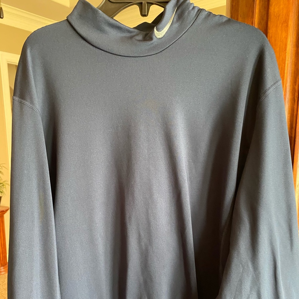 Men DriFit fitted shirt